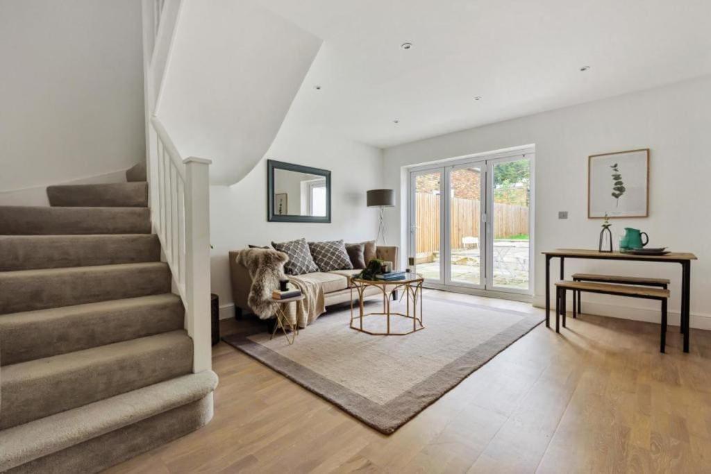 Amazing 3 Bed Interior Designed House With Garden - 114 The Hervey Londyn Zewnętrze zdjęcie